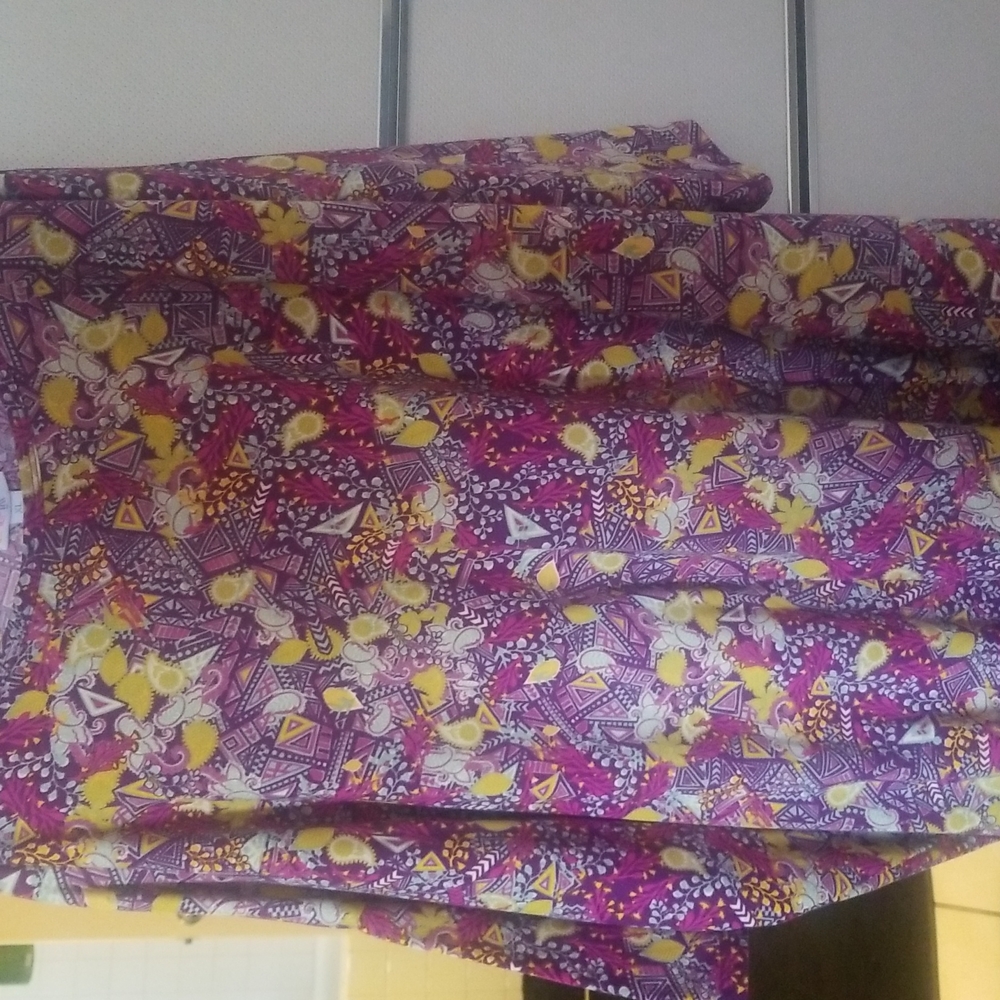 Lula Roe top - Picture 3 of 3